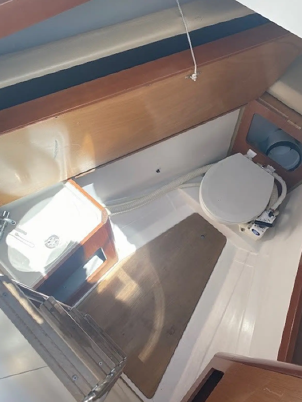 Photo #5 - Oceanis 50 Family - 5 + 1 cab. (Seladon II) in Lavrion - 41129