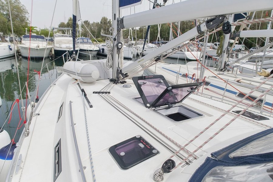 Photo #5 - Bavaria Cruiser 40 (Klelia) in Athen - 41142