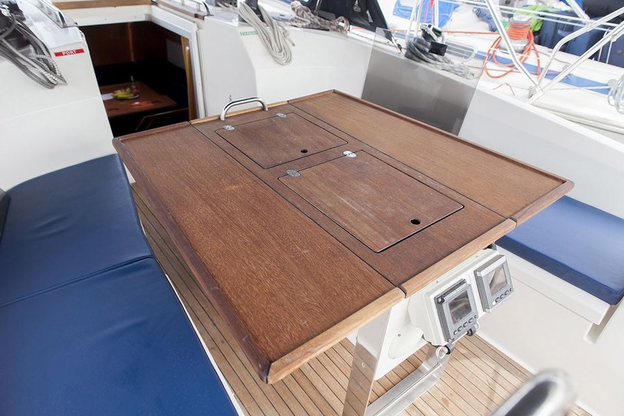 Photo #8 - Bavaria Cruiser 40 (Klelia) in Athen - 41142