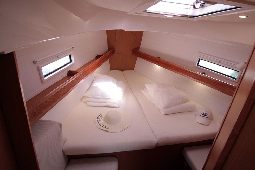 Photo #8 - Bavaria Cruiser 40 (Tesoro) en El Arenal - 41151