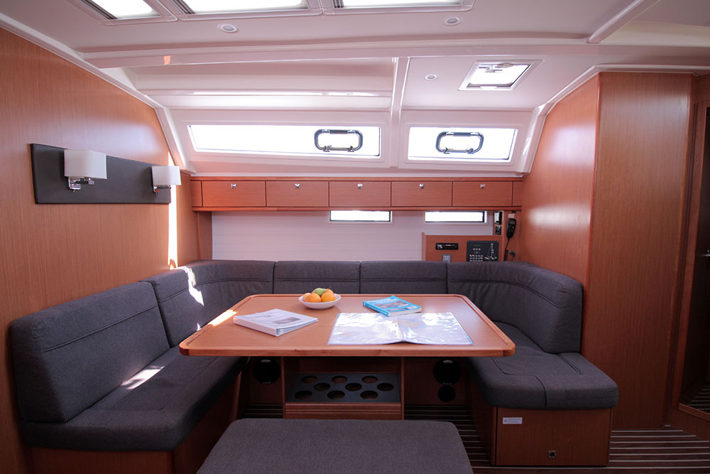Photo #6 - Bavaria Cruiser 46 - 4 cab. (Casino Royale) en El Arenal - 41153