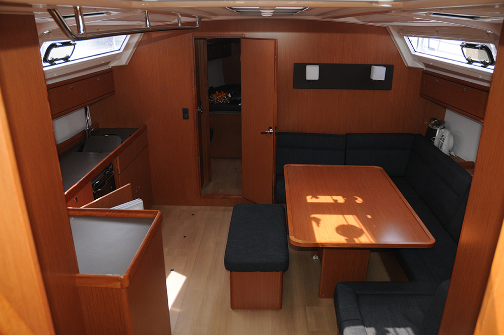 Photo #8 - Bavaria Cruiser 46 - 4 cab. (Lucy Ball) in El Arenal - 41154