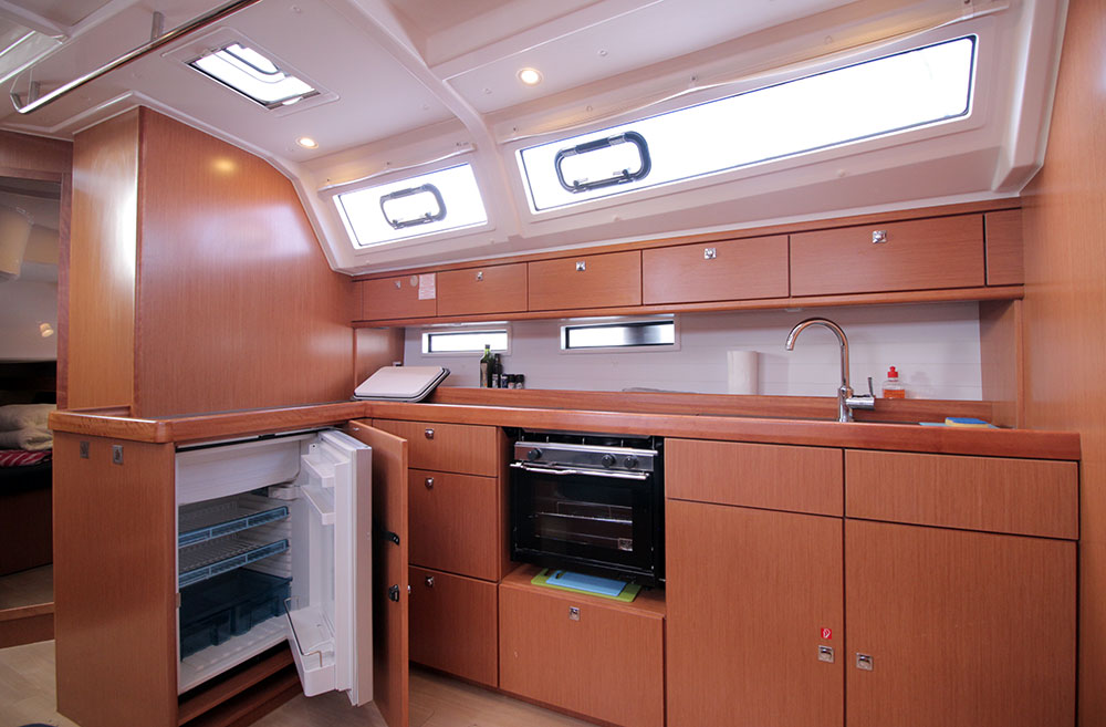 Photo #9 - Bavaria Cruiser 46 - 4 cab. (Lucy Ball) in El Arenal - 41154
