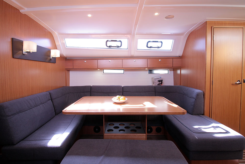 Photo #6 - Bavaria Cruiser 51 (Firewall) en El Arenal - 41158