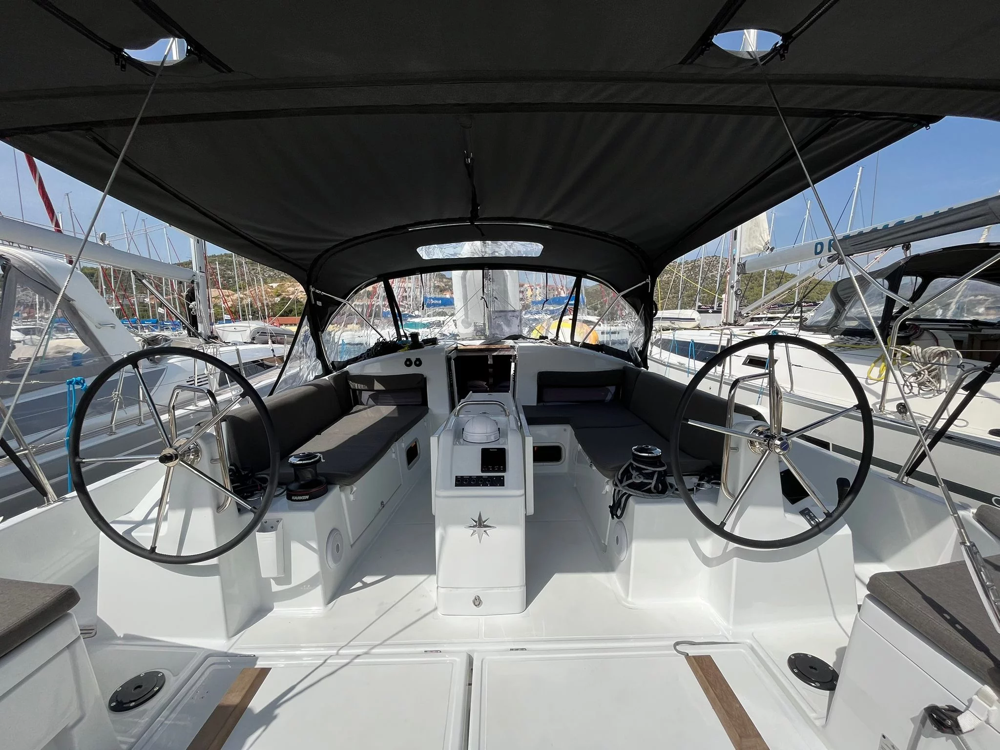 Sun Odyssey 440 (Art Vandelay)  - 2