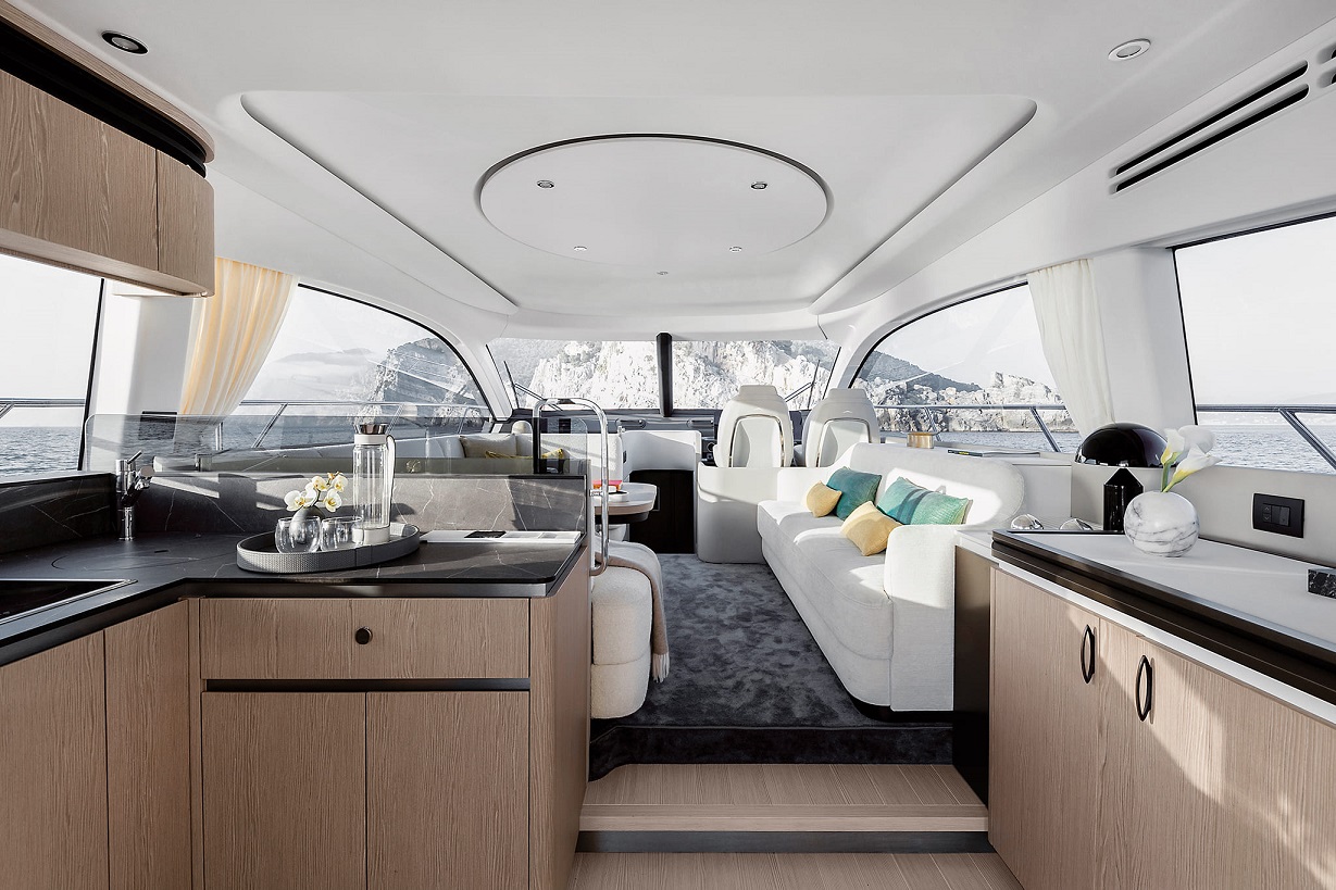 Photo #11 - Azimut 53 Fly (White) en Podstrana - 41176