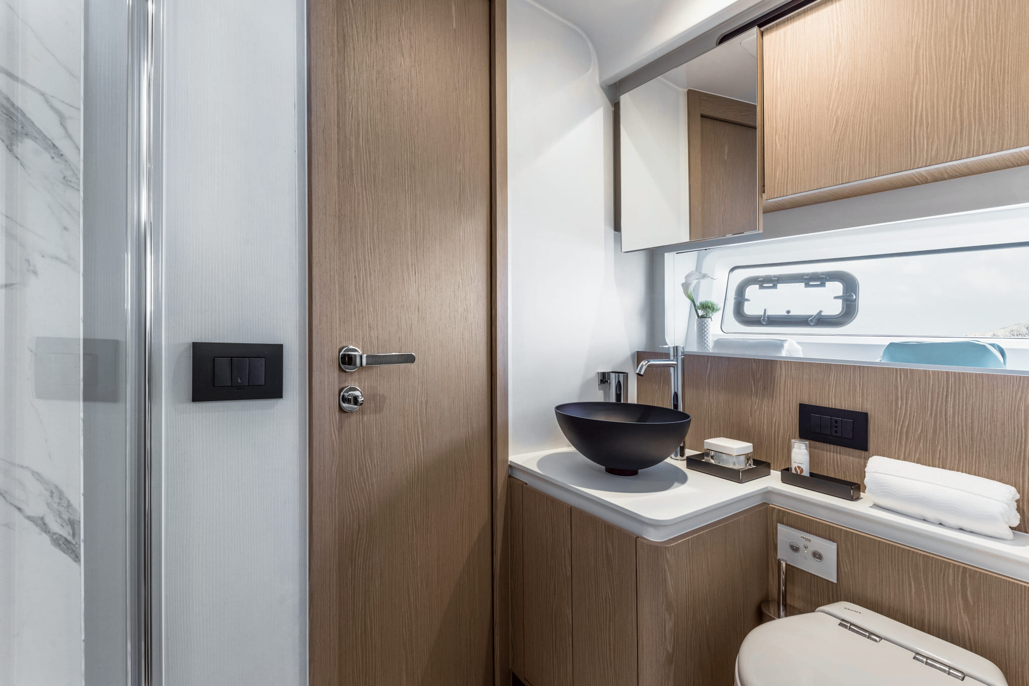 Photo #19 - Azimut 53 Fly (White) en Podstrana - 41176