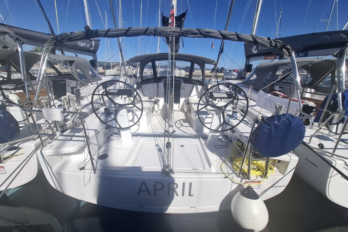 Photo #3 - First 36 (April) en Biograd - 41198