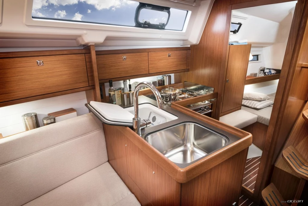 Bavaria Cruiser 34 Style - 3 cab. (Zen)  - 10