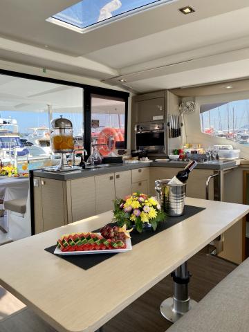 Photo #9 - Fountaine Pajot Lucia 40 - 4 cab. (Kinara) in Phuket - 41221