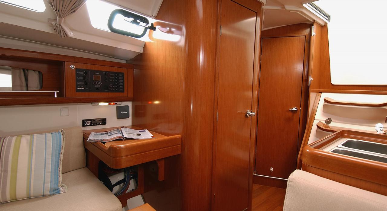 Photo #10 - Oceanis 34 (Aquamarine) in Fethiye - 41242