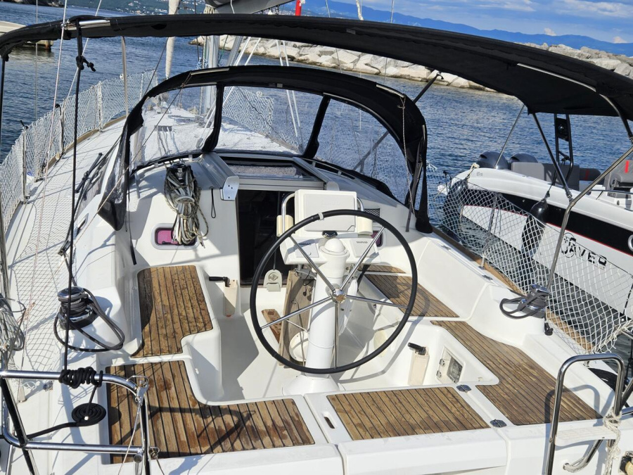 Photo #4 - Oceanis 34 (Finia) en Opatija - 41259
