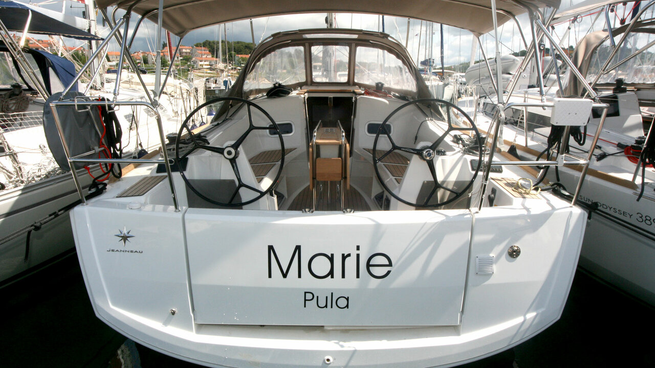 Photo #4 - Sun Odyssey 349 - 2 cab. (Marie) in Pula - 41281
