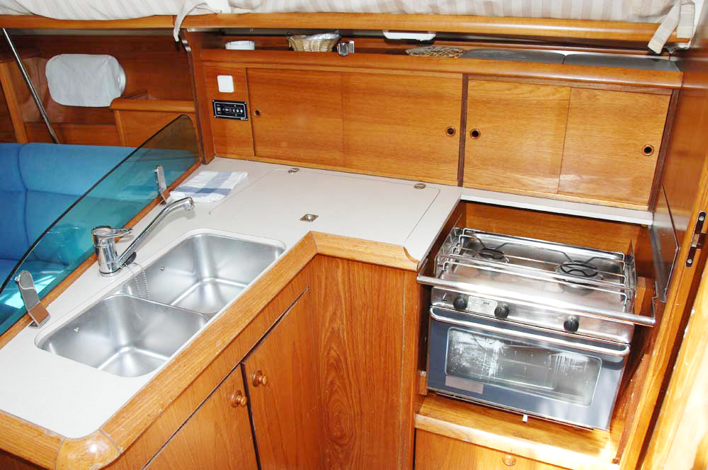 Photo #8 - Sun Odyssey 35 (Valerina) en Split - 41317