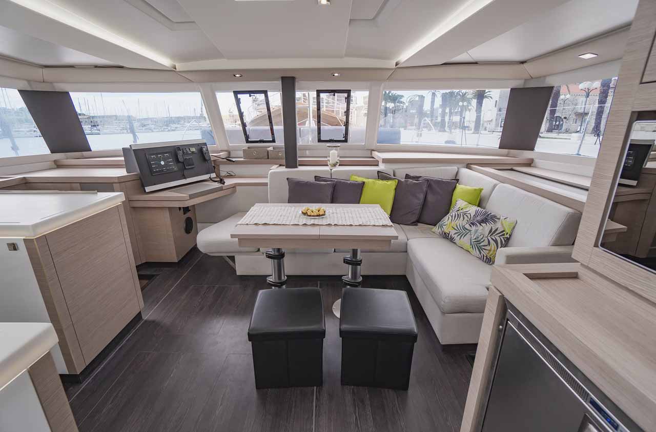 Photo #13 - Fountaine Pajot Astrea 42 - 4 + 2 cab. (Mojo) in Pula - 41329