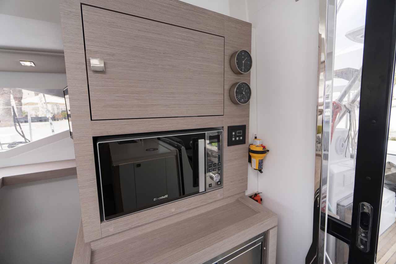 Photo #18 - Fountaine Pajot Astrea 42 - 4 + 2 cab. (Mojo) in Pula - 41329