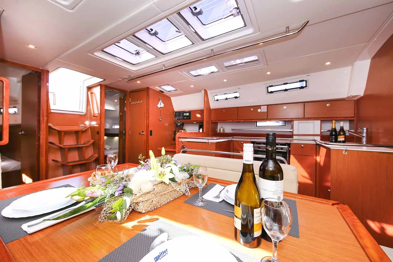 Bavaria Cruiser 50 Avantgarde (Godspeed)  - 11