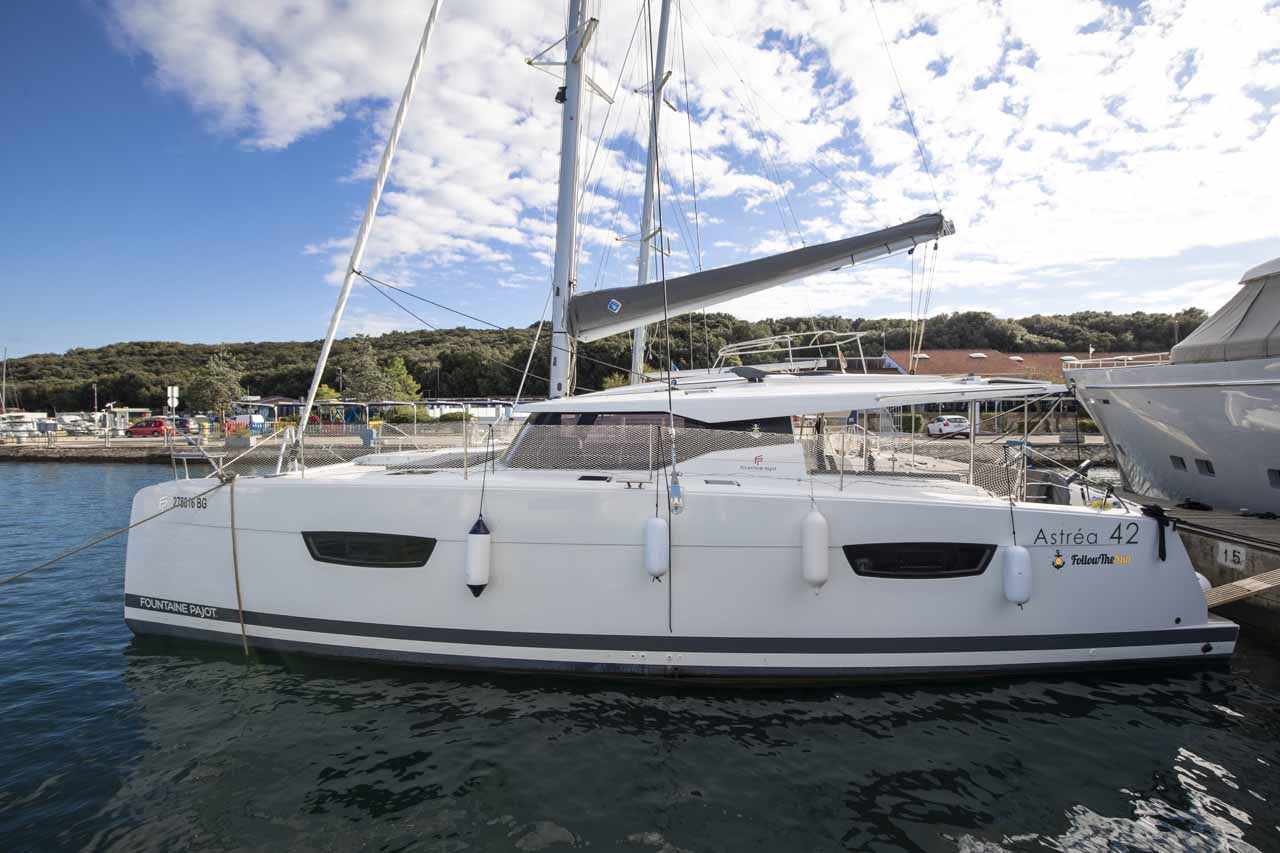 Photo #5 - Fountaine Pajot Astrea 42 (Follow the Sun) in Pomer - 41365