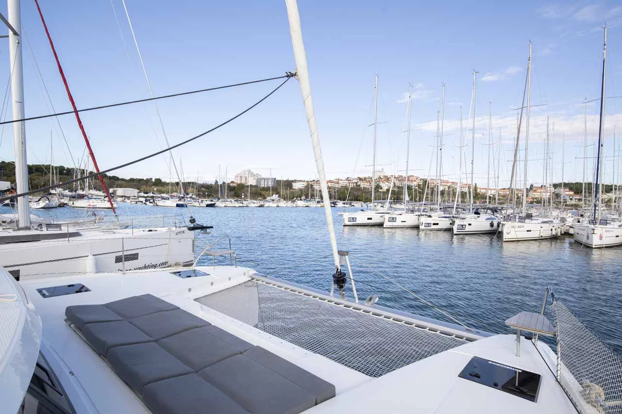 Fountaine Pajot Astrea 42 (Follow the Sun)  - 6