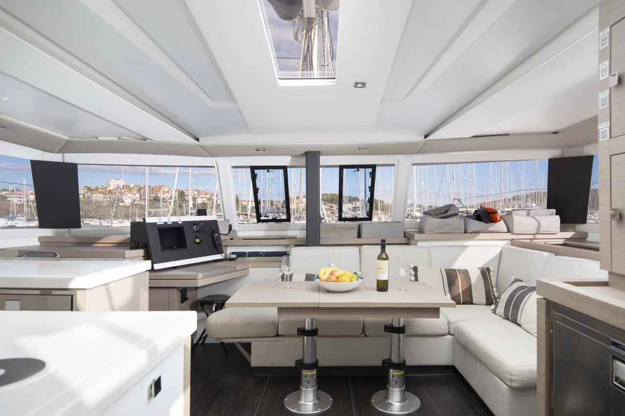 Fountaine Pajot Astrea 42 (Follow the Sun)  - 12