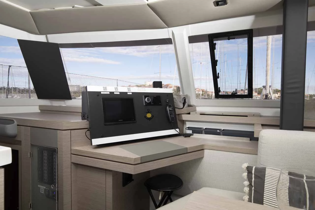 Fountaine Pajot Astrea 42 (Follow the Sun)  - 14