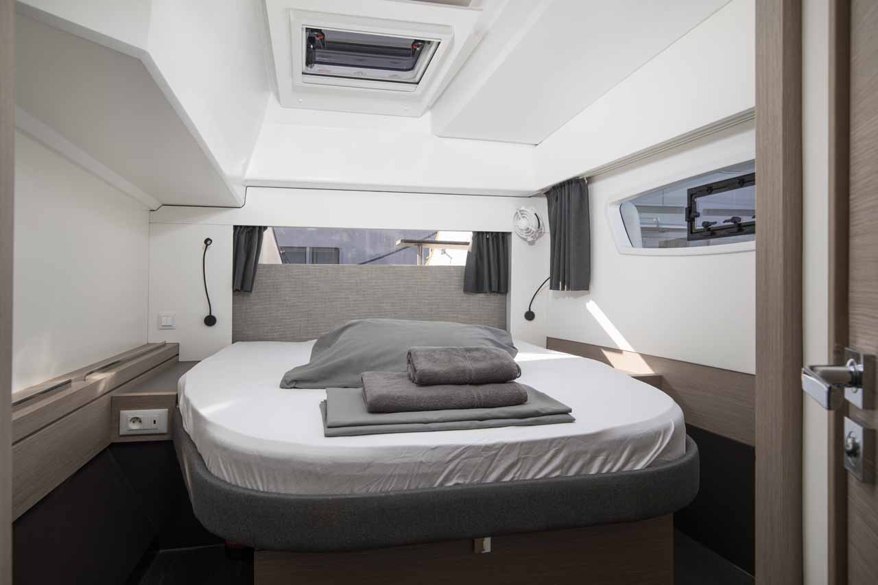 Photo #25 - Fountaine Pajot Astrea 42 (Follow the Sun) in Pomer - 41365