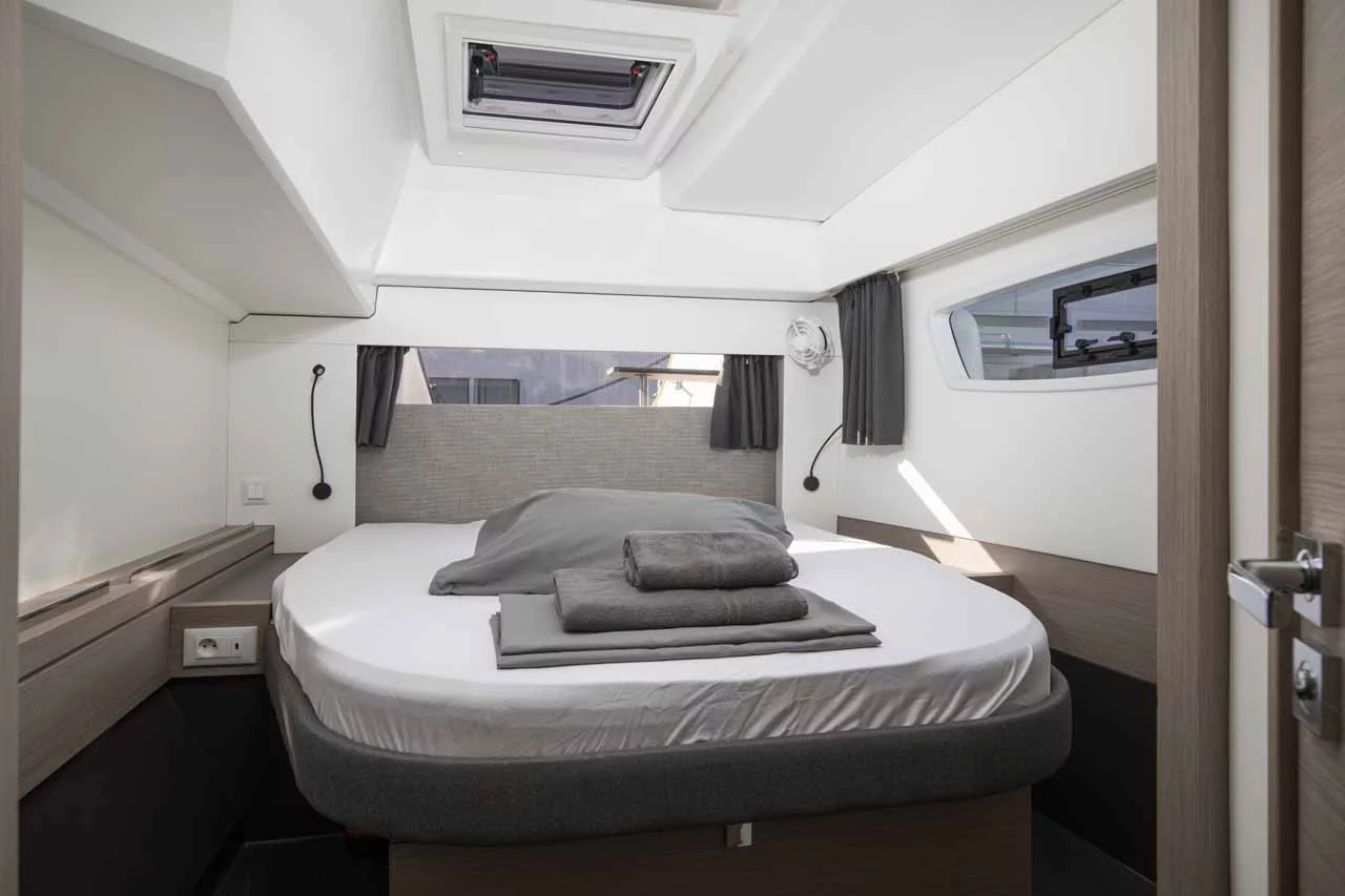 Fountaine Pajot Astrea 42 (Follow the Sun)  - 24