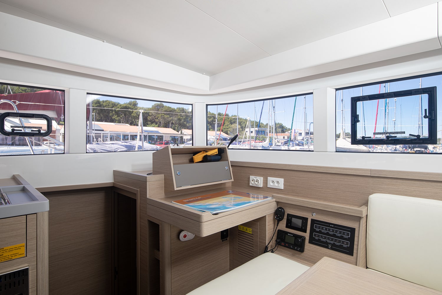 Photo #11 - Lagoon 40 - 4 + 2 cab (Mare Ipanema) in Pomer - 41366