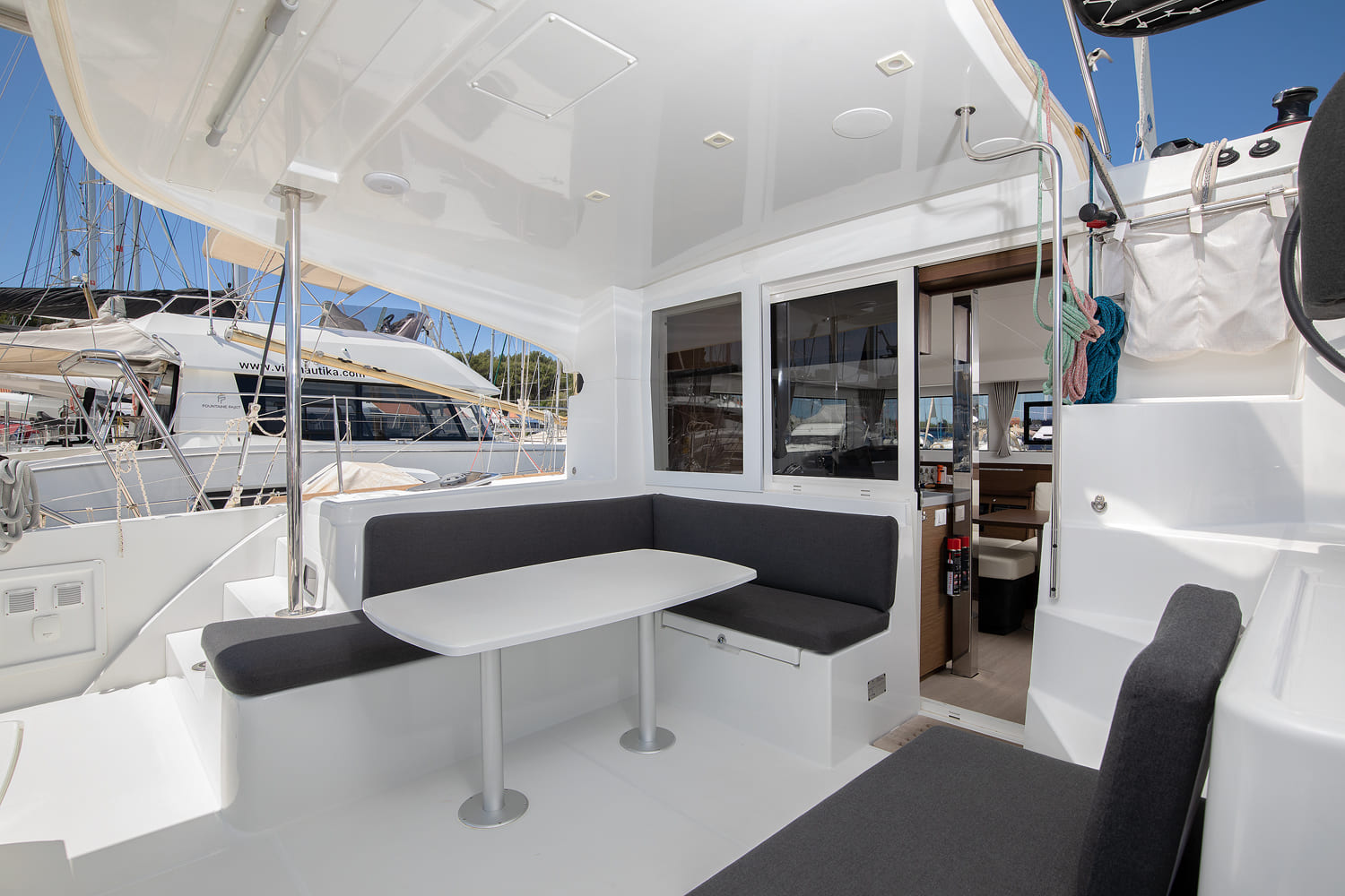 Photo #17 - Lagoon 40 - 3 + 2 cab (Yolo) in Pomer - 41367