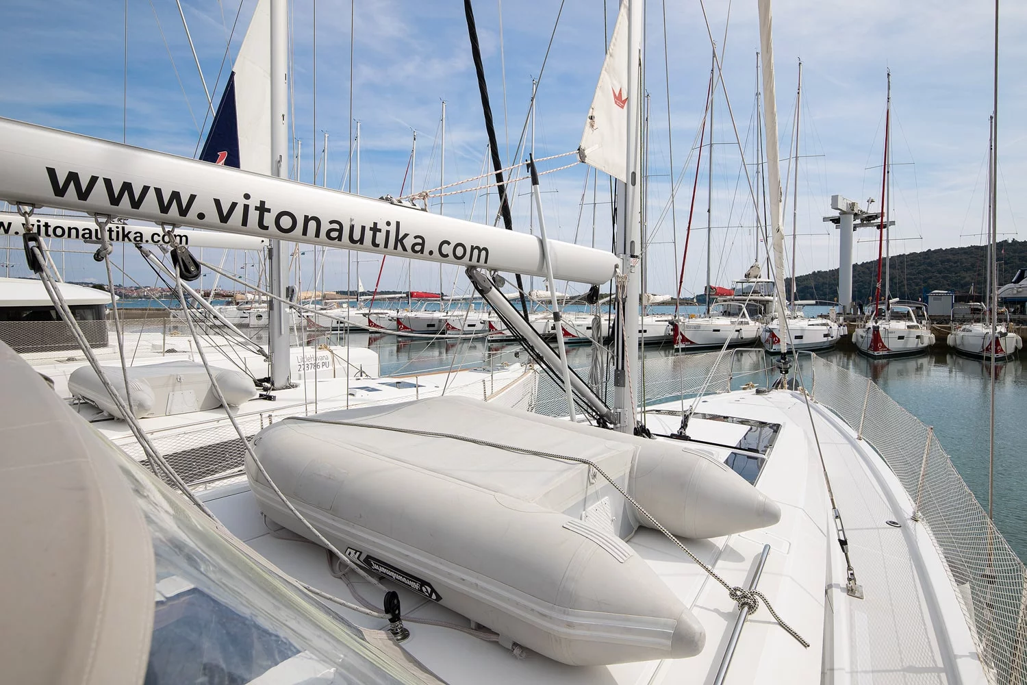 Oceanis 46.1 (Amore di Mare)  - 19
