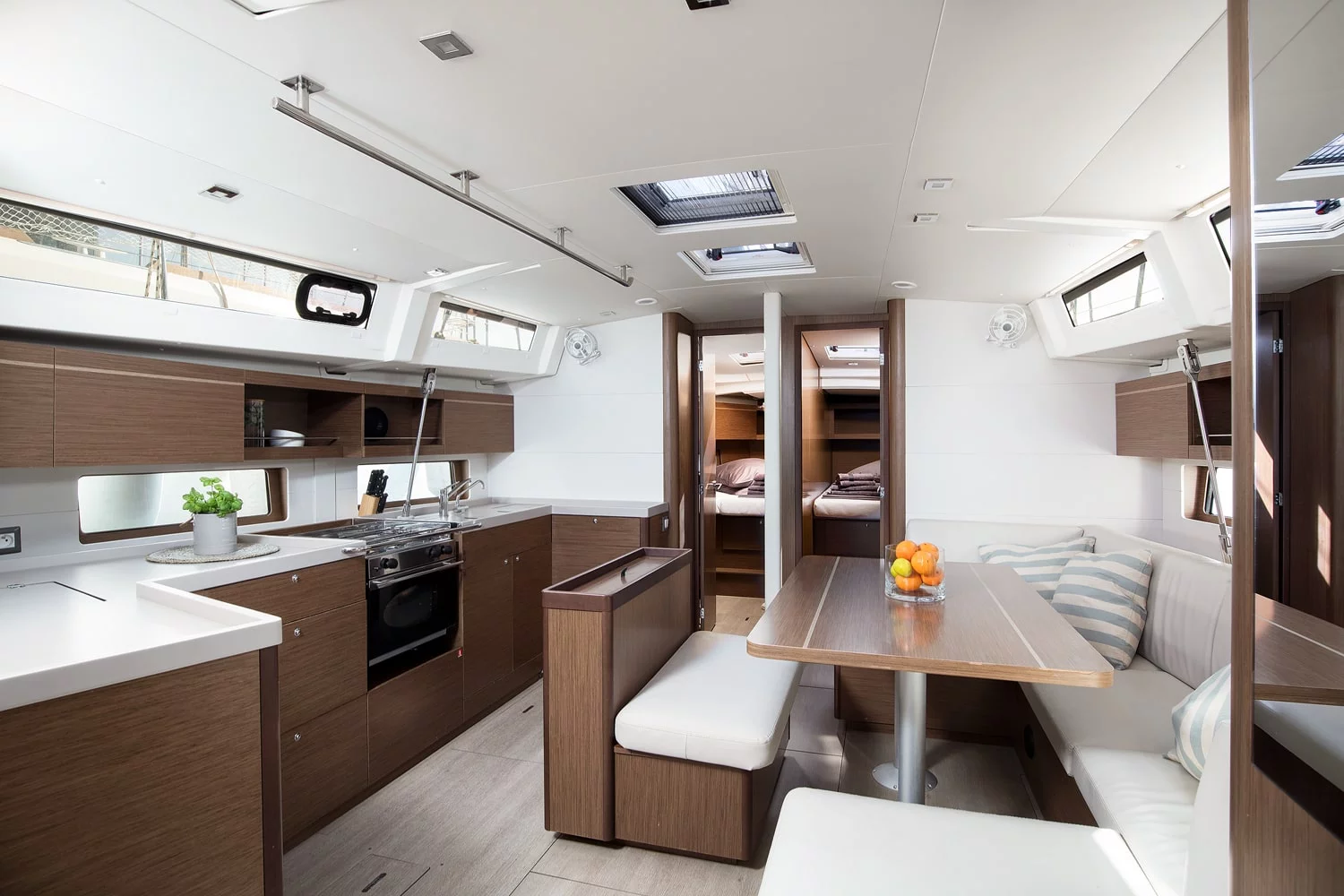 Oceanis 46.1 (Vento di Mare)  - 7