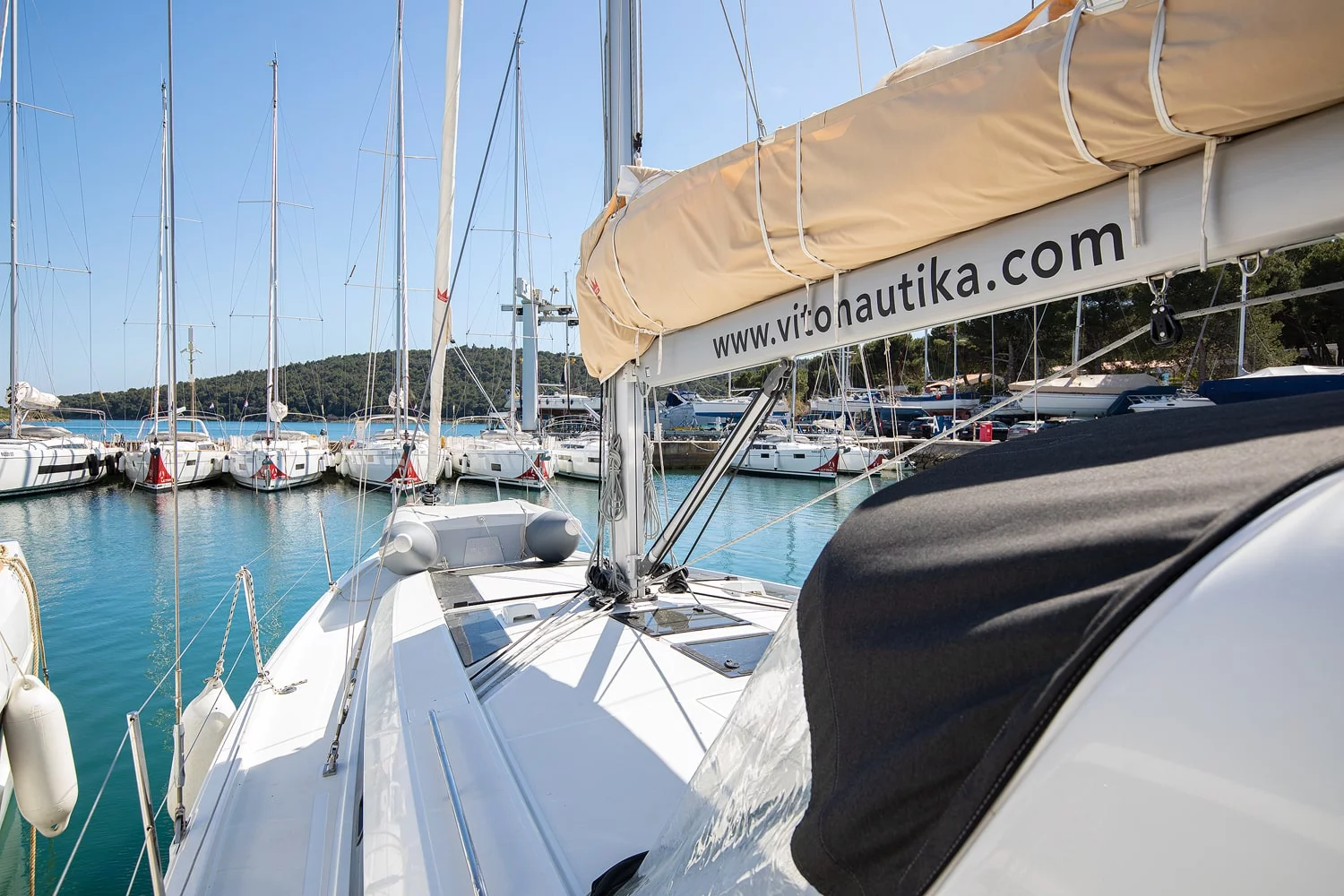 Oceanis 46.1 (Vento di Mare)  - 8