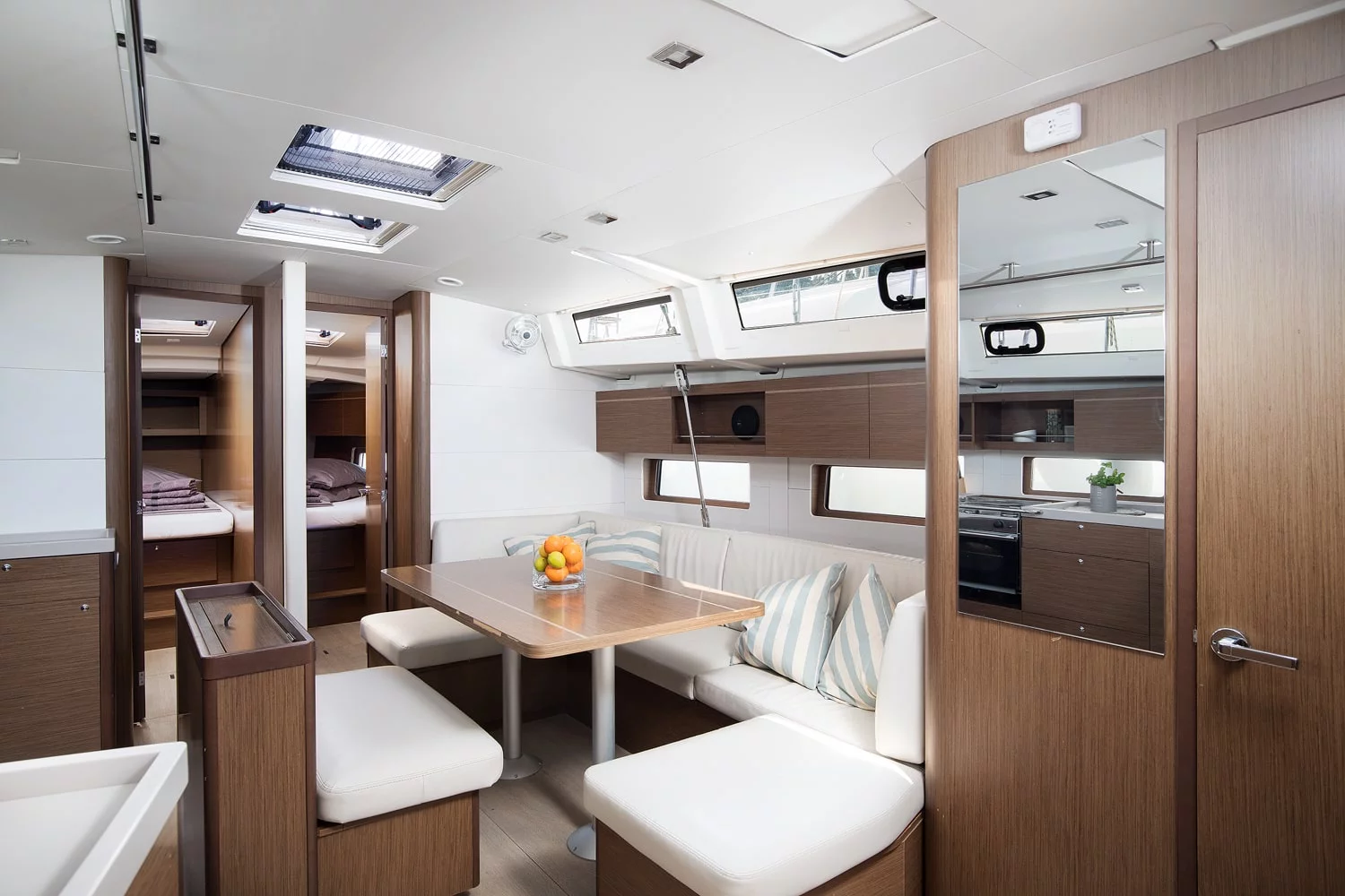 Oceanis 46.1 (Vento di Mare)  - 11