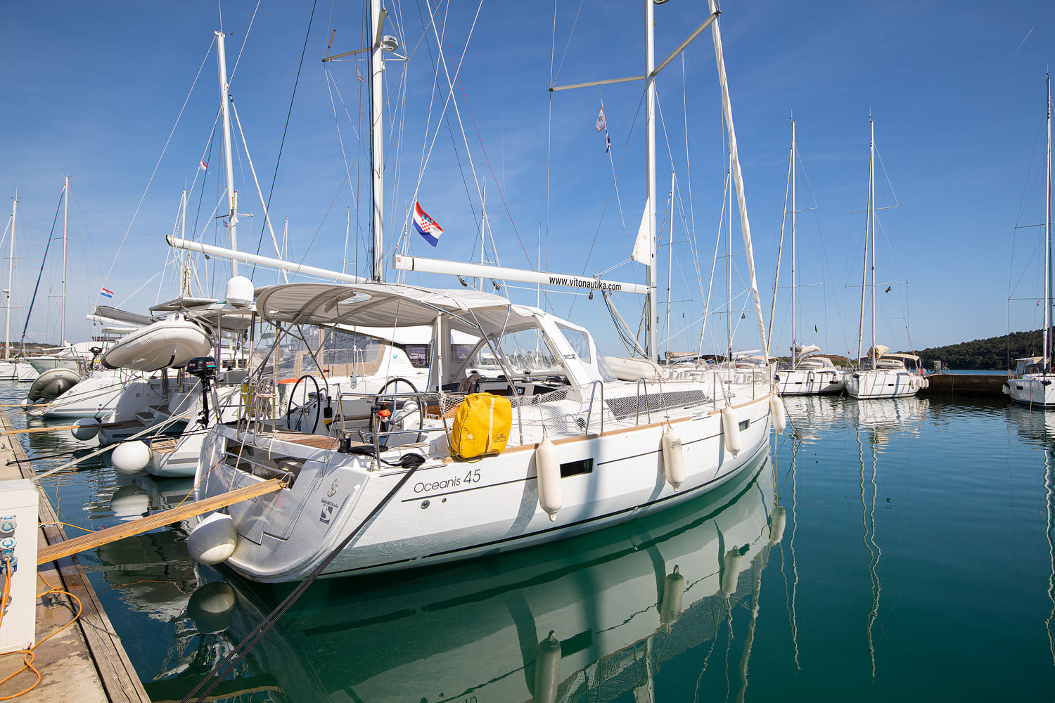 Photo #4 - Oceanis 45 - 4 cab. (Mare Aeolos) in Pomer - 41376
