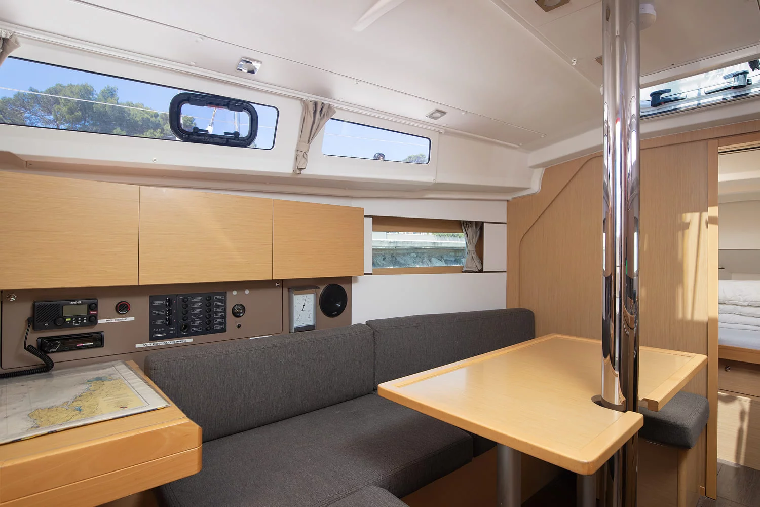 Oceanis 35 (Mare Animi)  - 12
