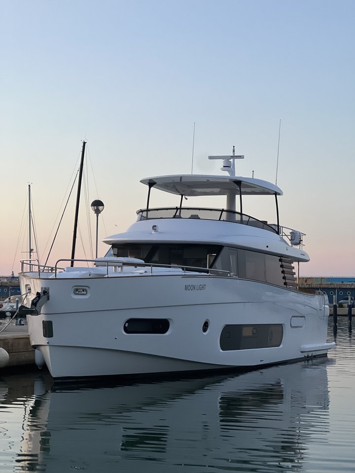 Photo #7 - Azimut Magellano 66 (Moon light) in Sukosan - 41383