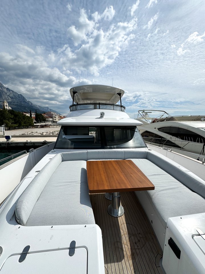 Photo #12 - Azimut Magellano 66 (Moon light) in Sukosan - 41383