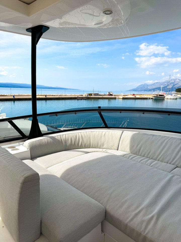 Photo #24 - Azimut Magellano 66 (Moon light) in Sukosan - 41383