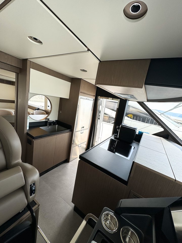 Photo #53 - Azimut Magellano 66 (Moon light) in Sukosan - 41383