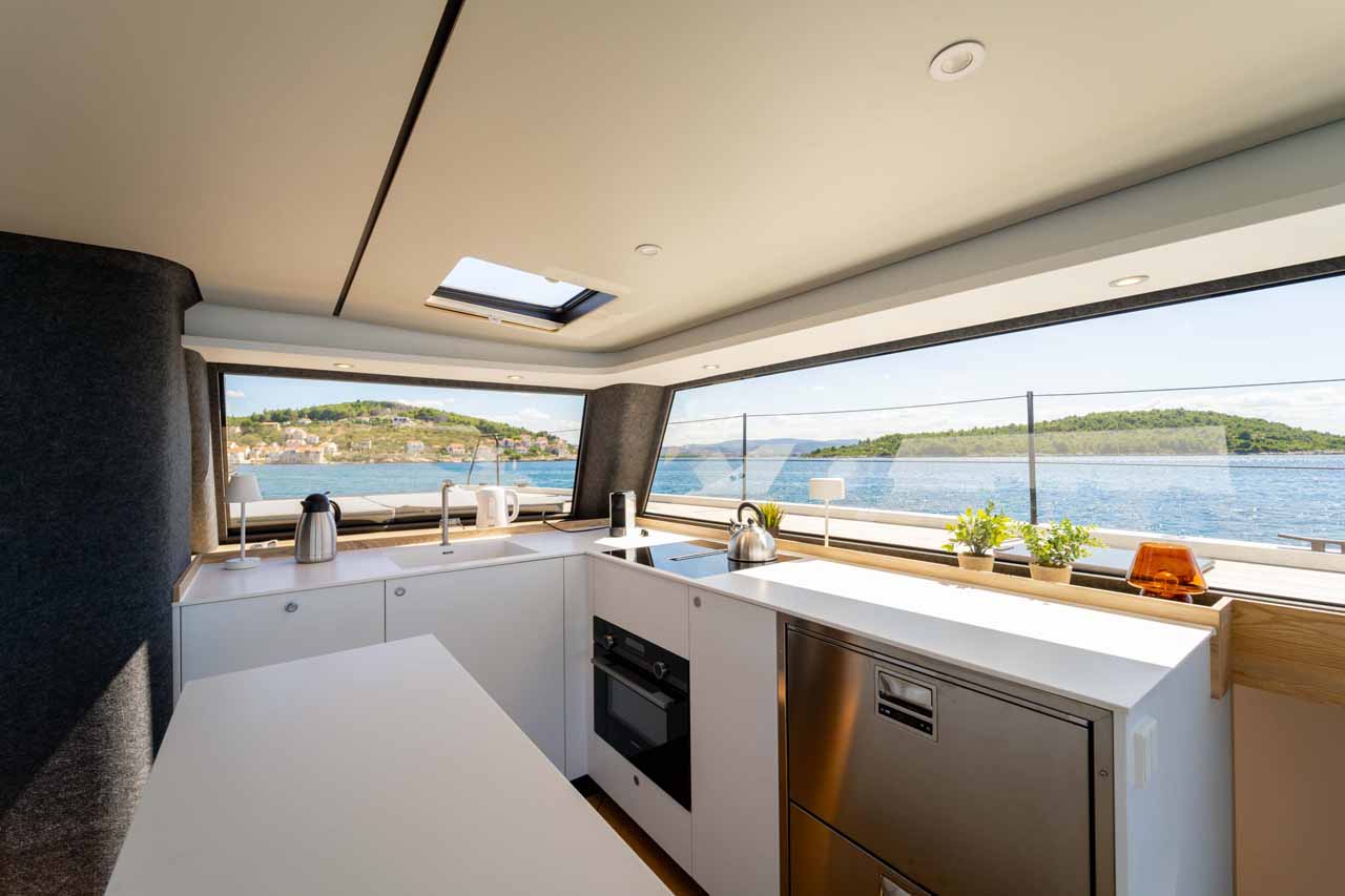 Photo #16 - Vaan R4 Electric (Silence) in Sibenik - 41385