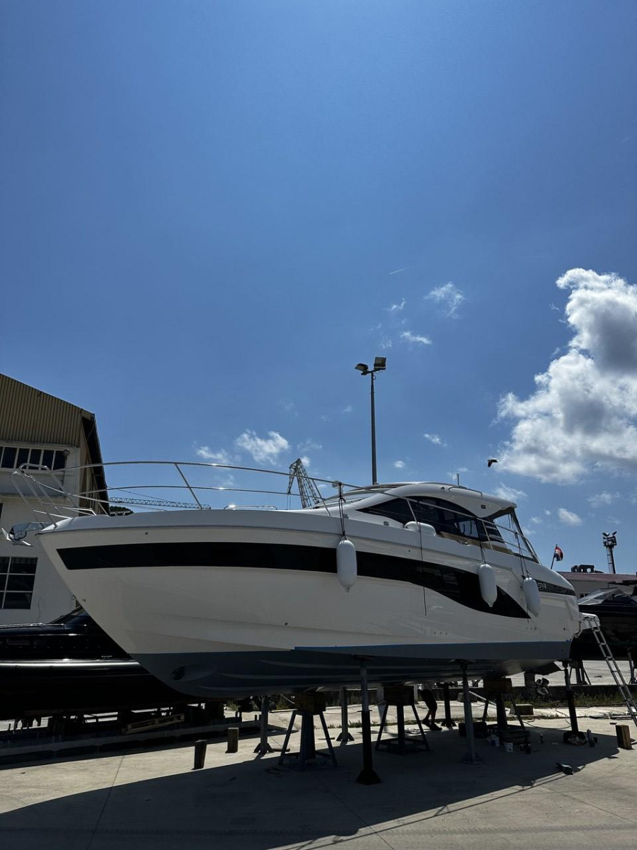 Photo #5 - Bavaria SR41 (Ivana) in Trogir - 41402
