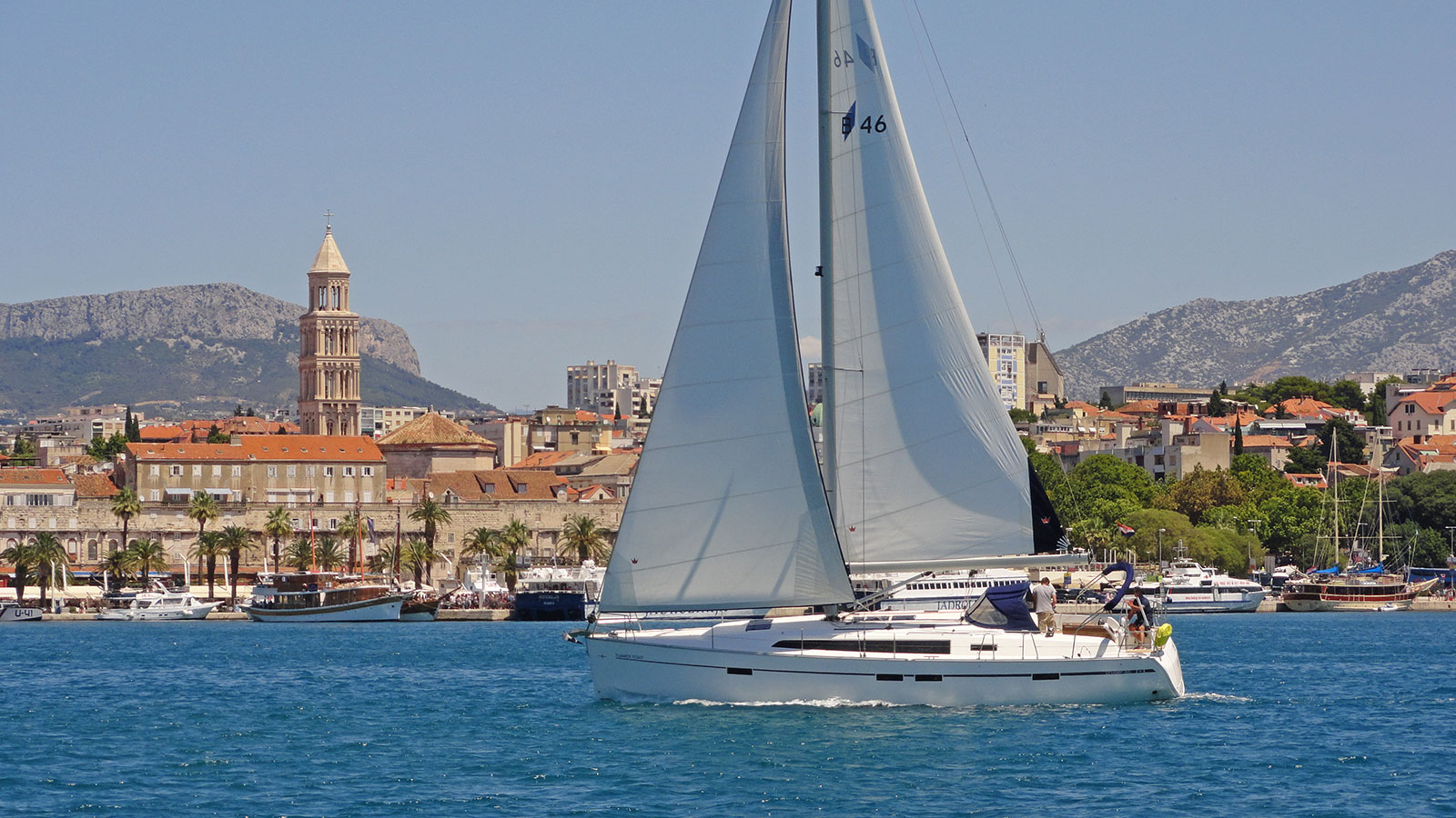 Photo #4 - Bavaria Cruiser 46 - 4 cab. (Summer Point) in Split - 41407