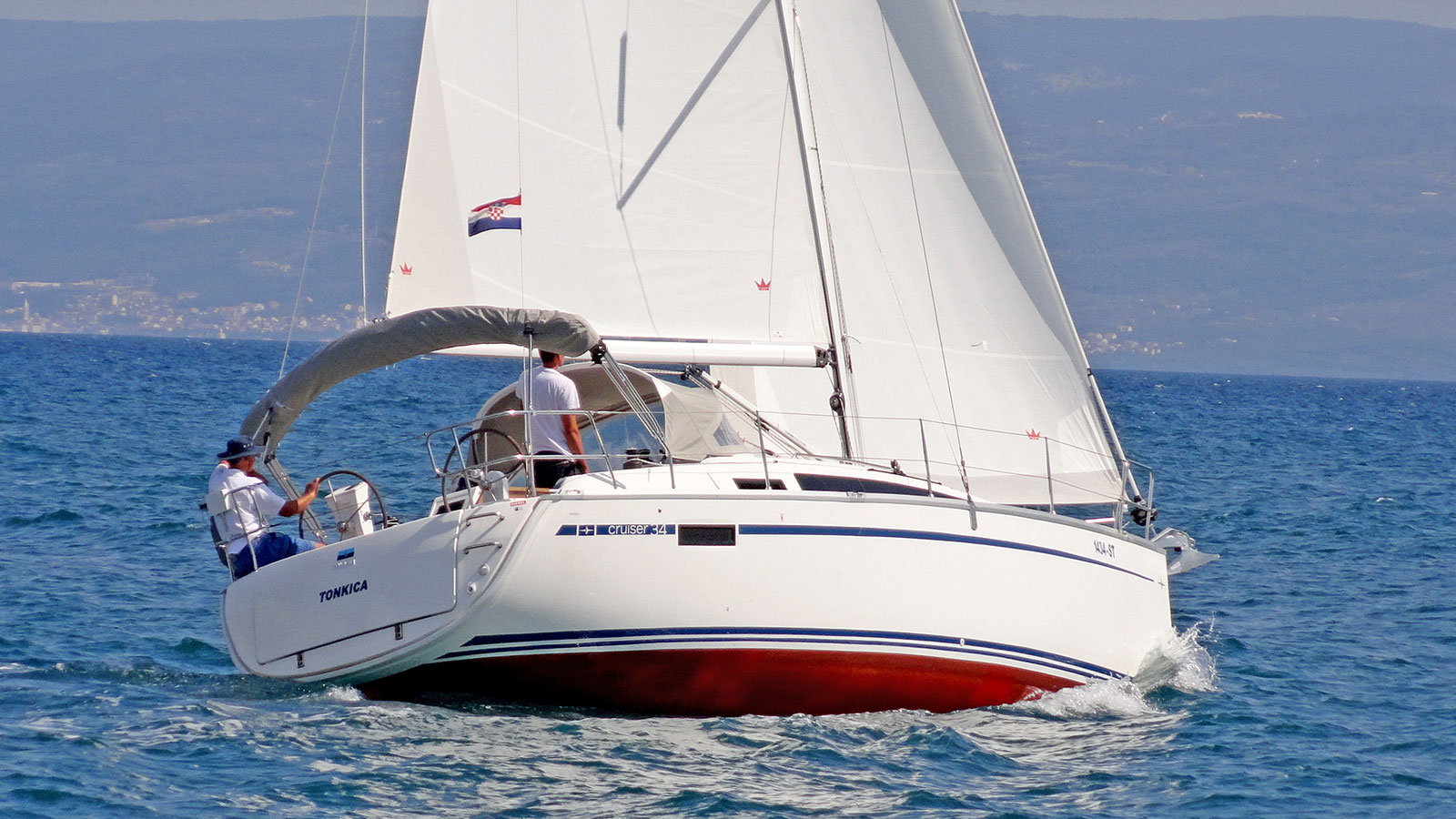Photo #5 - Bavaria Cruiser 34 (Tonkica) in Split - 41413