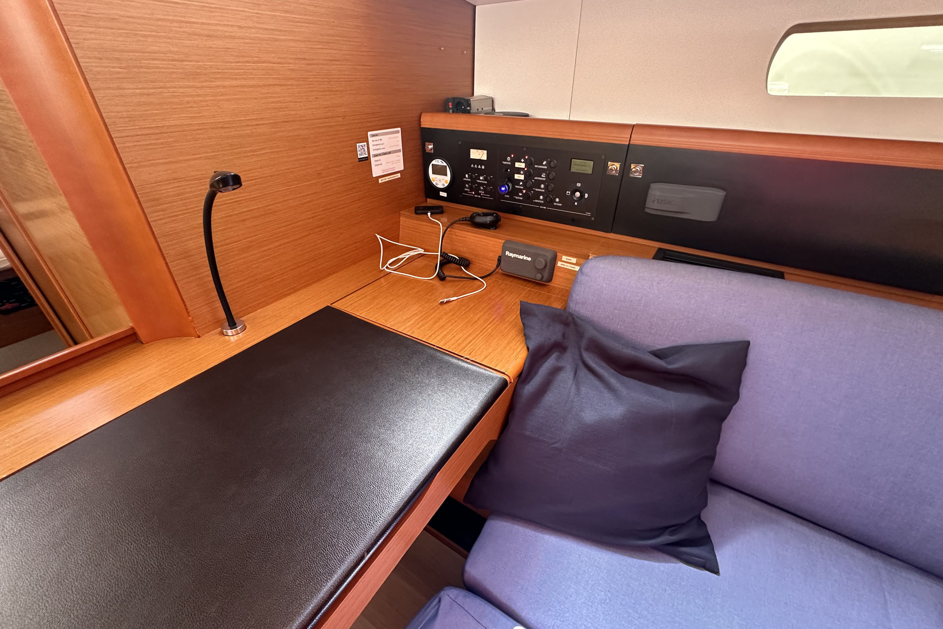 Photo #9 - Sun Odyssey 519 - 4 + 1 cab. (Alea) in Palma - 41438