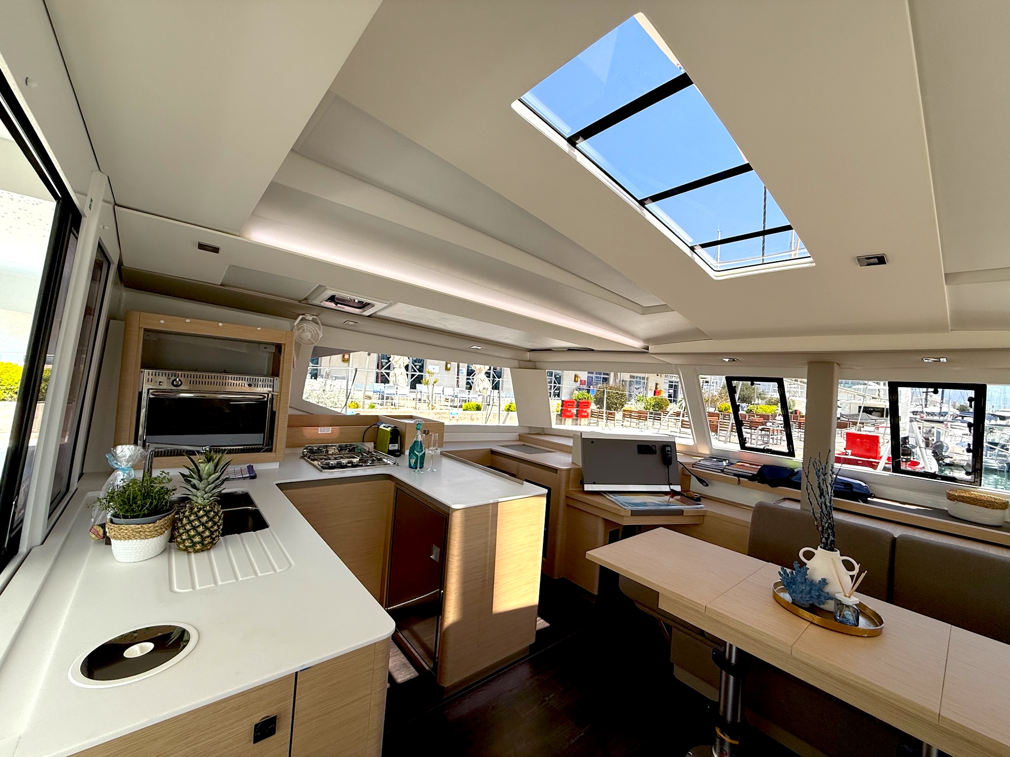 Photo #16 - Fountaine Pajot Astrea 42 - 4 + 2 cab. (Ocean Allure) in Kastela - 41522