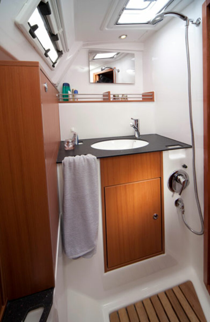 Photo #18 - Bavaria Cruiser 36 (Sea Wolf) in Primosten - 41530
