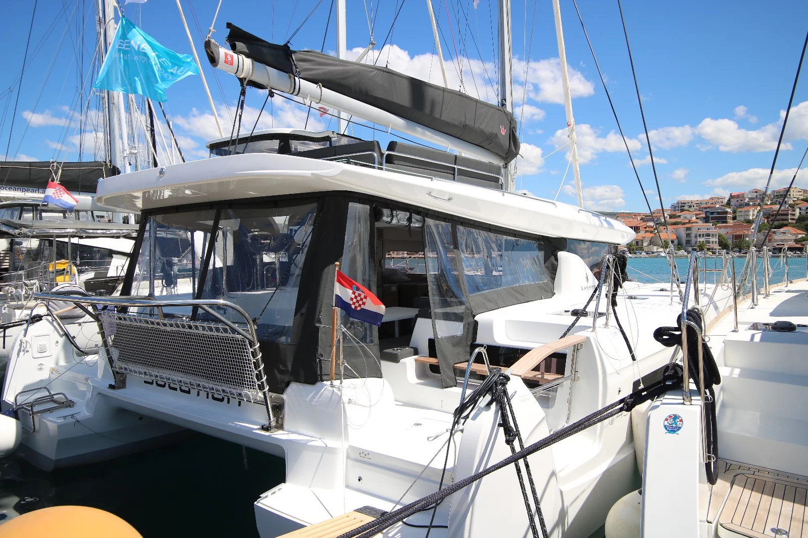 Lagoon 43 - 3 + 2 cab. (Solution)  - 16