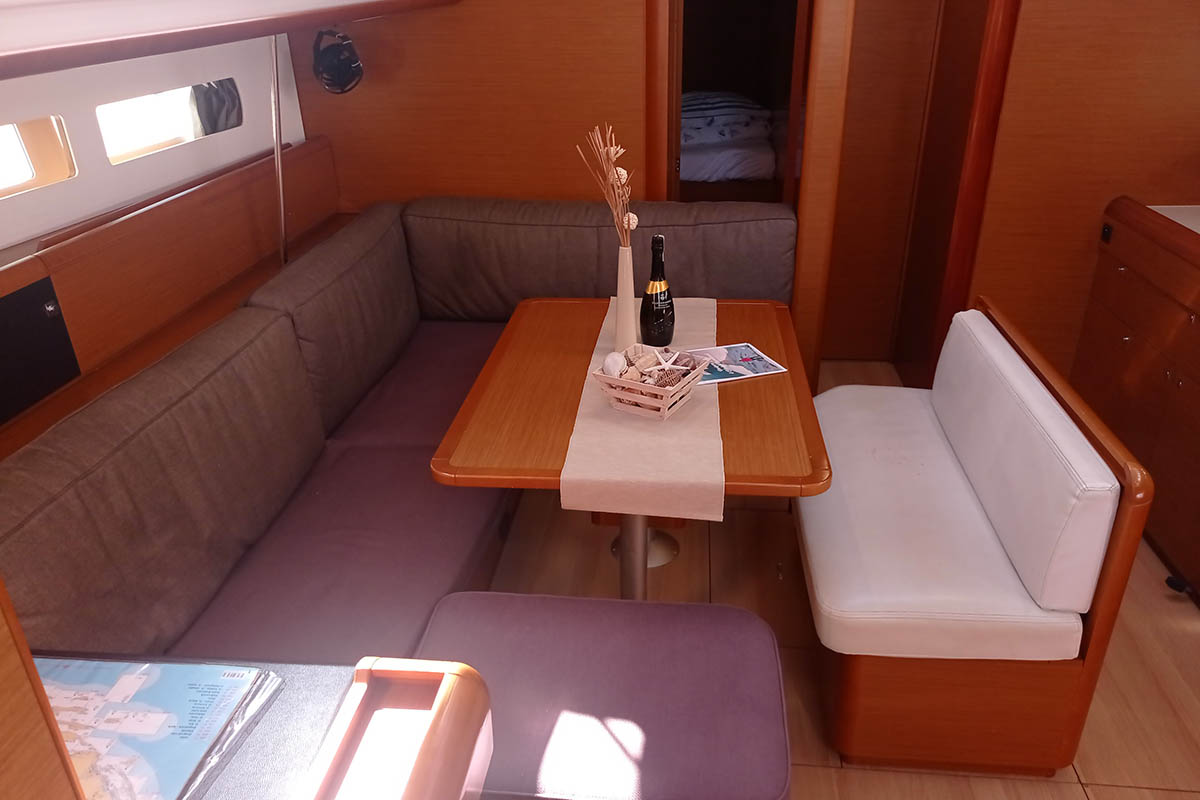 Photo #13 - Sun Odyssey 479 - 4 cab. (Malin II) in Trogir - 41558