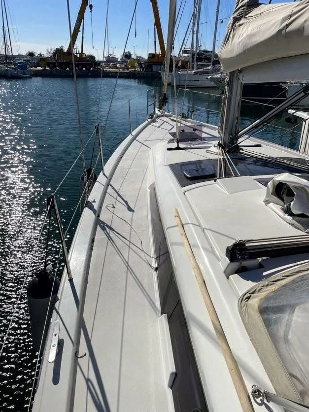 Dufour 390 (Gin Fizz)  - 3
