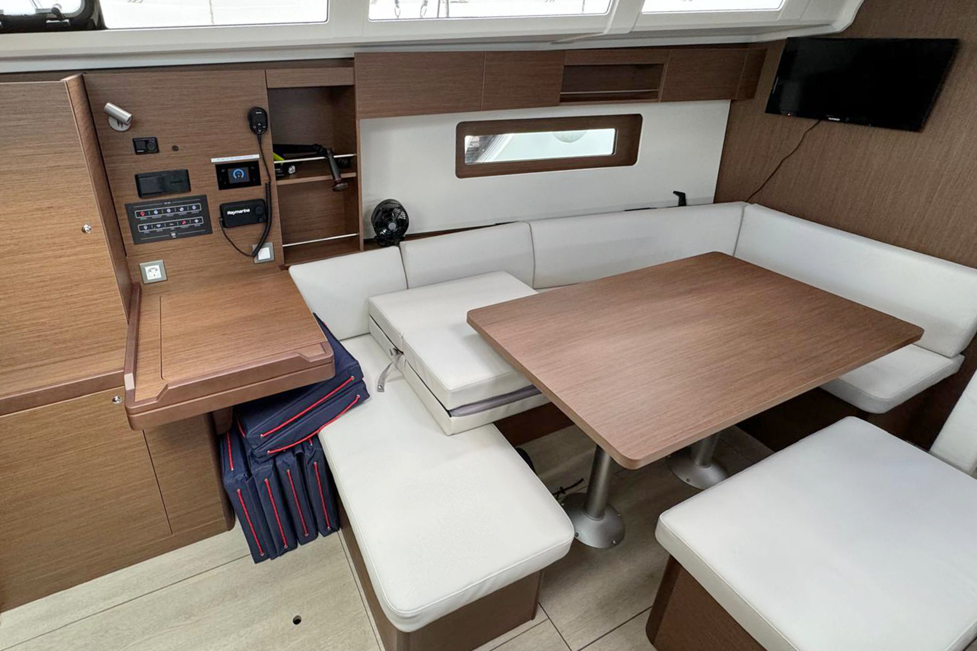 Photo #11 - Oceanis 37.1 (Katja) in Biograd - 41561